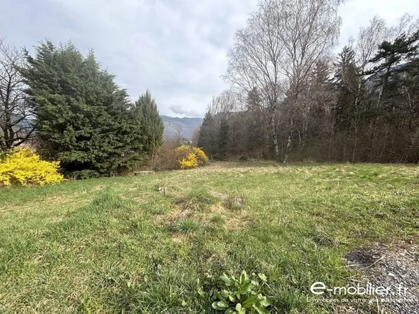 Terrain constructible 2226 m²