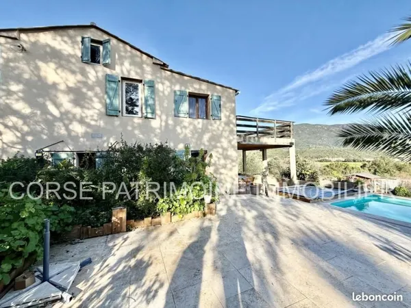 Propriété 7 pièces 120 m²