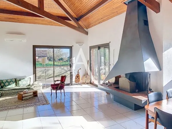 MAISON D'ARCHITECTE - 137m² - 5 min CARBONNE