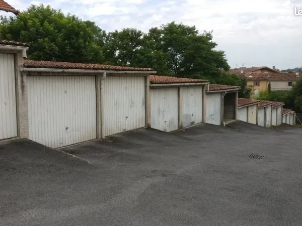 Garage 15 m² A louer