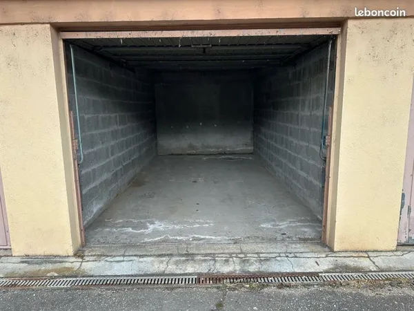 Stationnement Vente Thyez   18000€