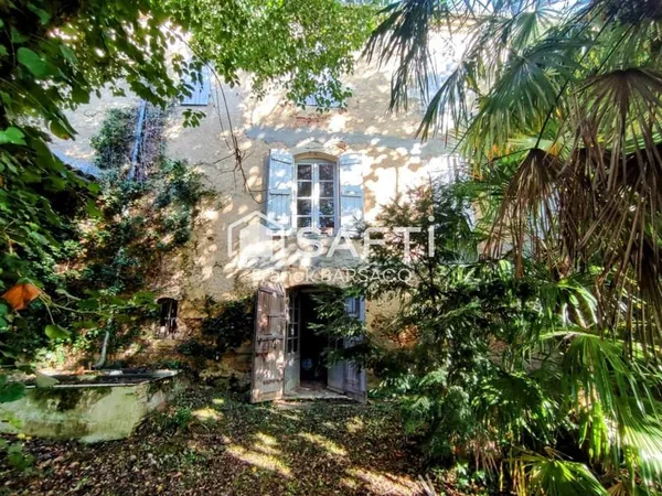ANCIEN PRESBYTERE AVEC JARDIN PANORAMIQUE