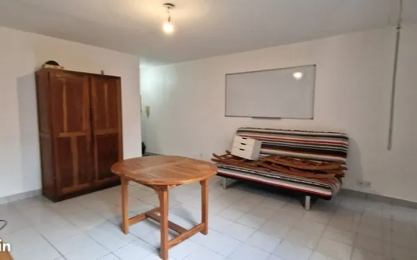 Studio 1 pièce 33 m²