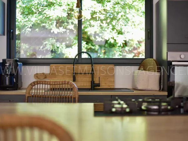 Jolie maison contemporaine de plain pied