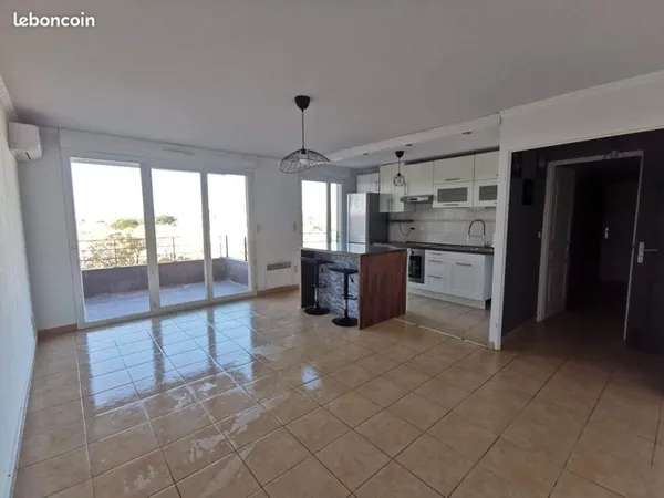 Location T3 Meublé de 57m² + Garage à Istres quartier RASSUEN