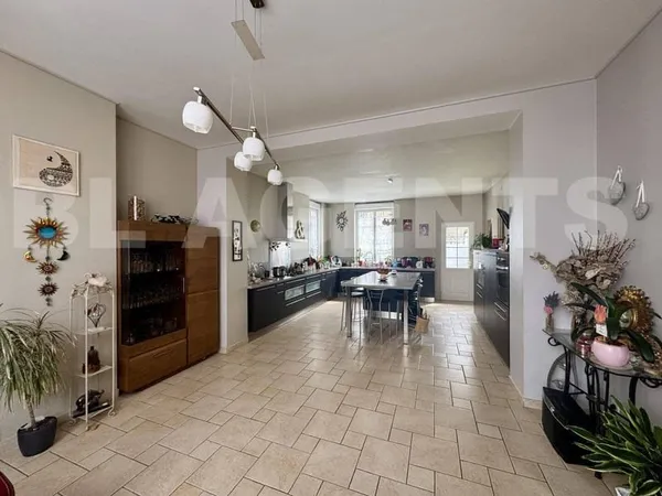 Maison 5 pièces 85 m²