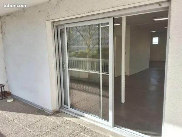 Orléans - Bureaux à vendre - 100 m²