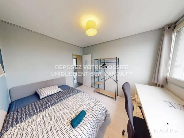 Studio 5 pièces 69 m²
