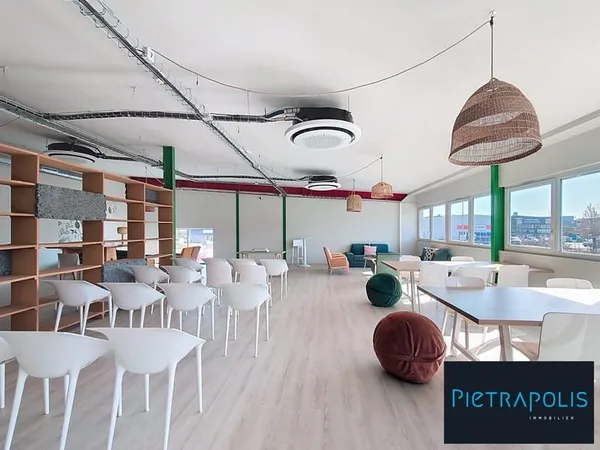 Bureaux 3 pièces 250 m²
