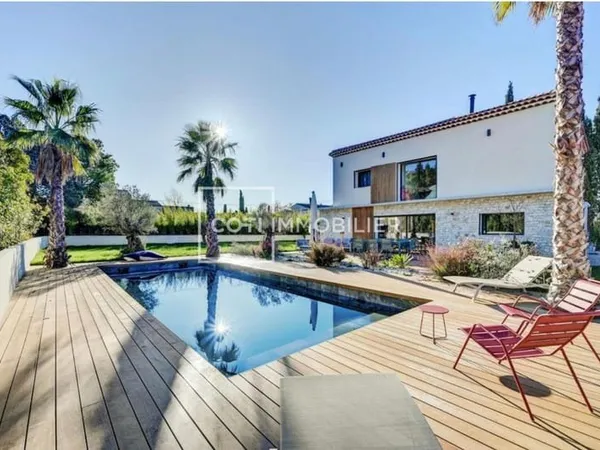 AIX-EN-PROVENCE - VILLA CONTEMPORAINE AVEC PISCINE A 5MN DU