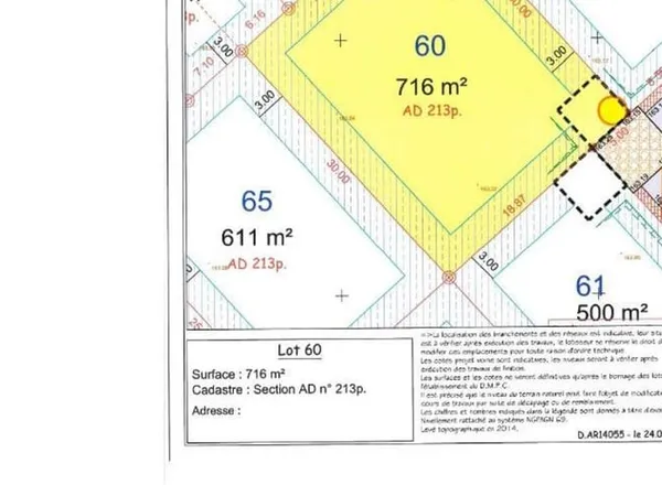 Terrain 716 m²