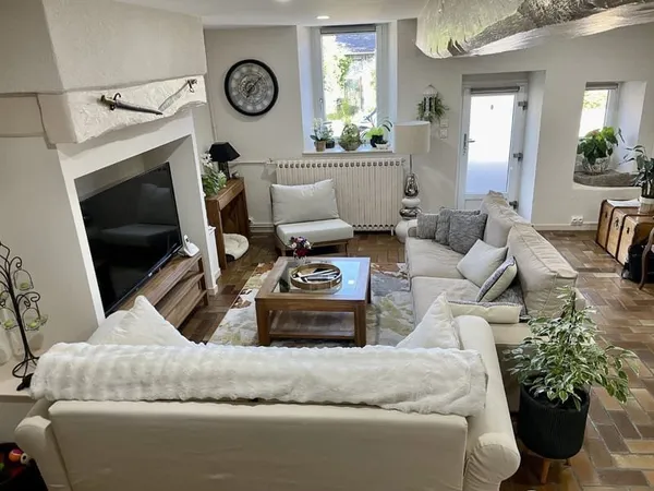 Maison et villa de prestige Vente Saint-Agnant-de-Versillat 6p 163m² 315000€