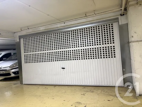 Parking 20 m²