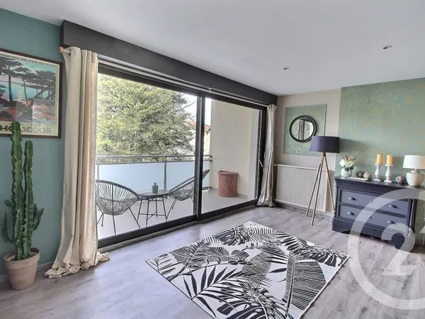 Studio 1 pièce 32 m²