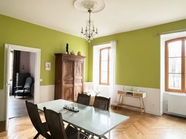 Maison 8 pièces 296 m²