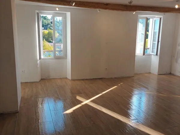 Appartement Location Flayosc 6p 83m² 250000€