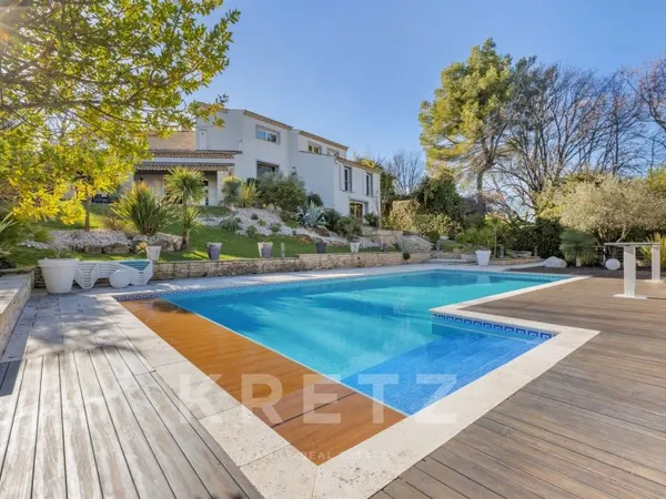 Pierrevert-vue imprenable- Villa d'architecte de plus de 350m2