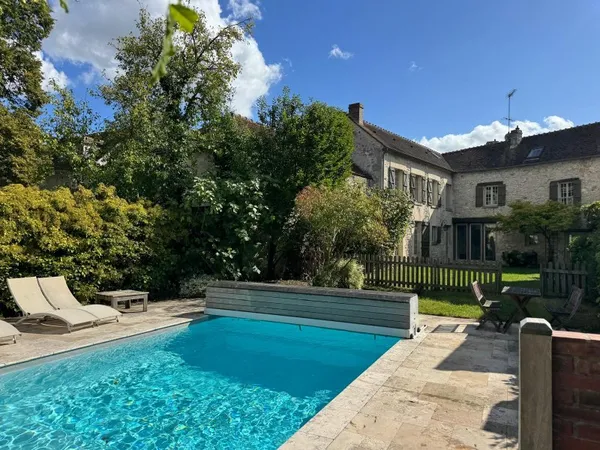 Maison ancienne rénovée entre Senlis et Chantilly