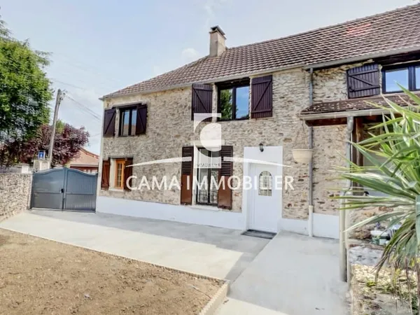 Maison de caractère dans un village de charme