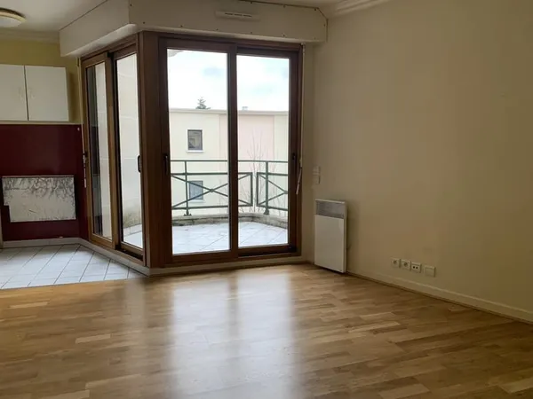Studio avec terrasse