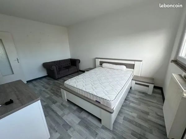 A louer très joli studio meublé à Thionville
