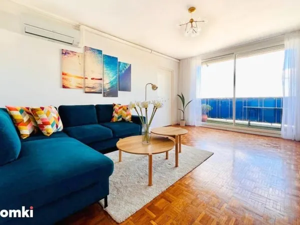 Appartement T4 de 88 m2 à Marseille 13009, Allée des Pins