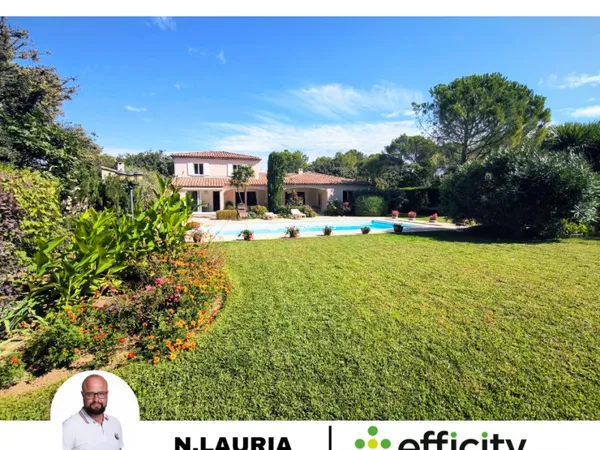 Maison 6 pièces 240 m²