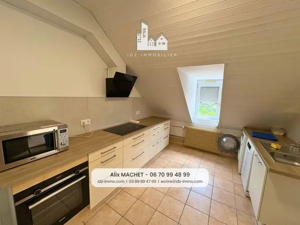 T3 Au Dernier Étage D'un Petit Immeuble De 4 Appartements