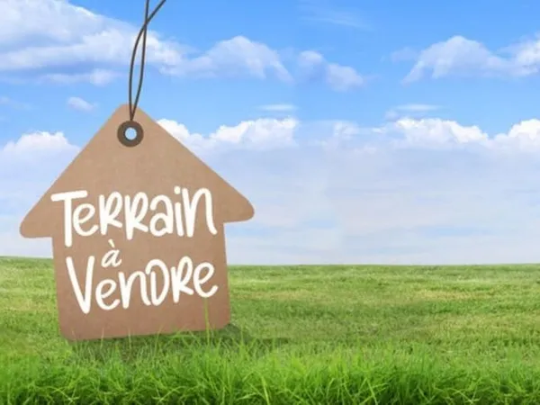 Terrain 815 m²