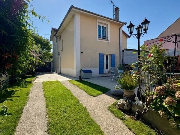 Pavillon 4p de 133m2 avec dépendance