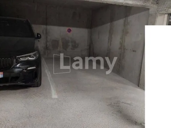 Parking 10 m²