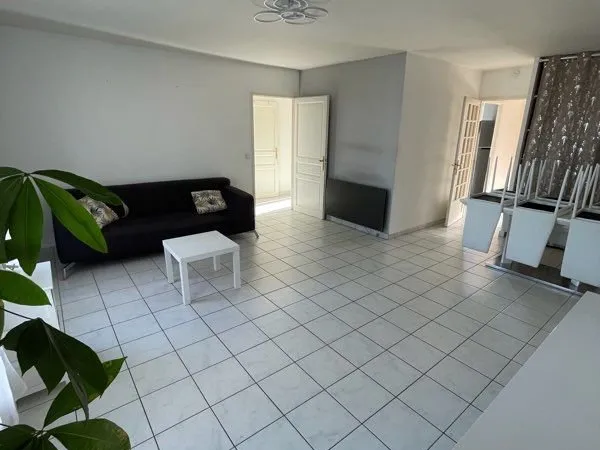 Appartement T3 - 69 m² - Besançon (entrée d'Avanne)