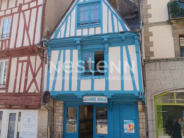 Exclusivité, petit immeuble de caractère Vannes centre A vendre