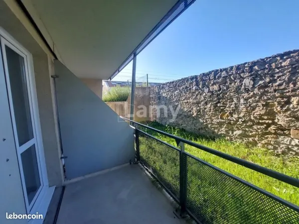 Studio 1 pièce 25 m²