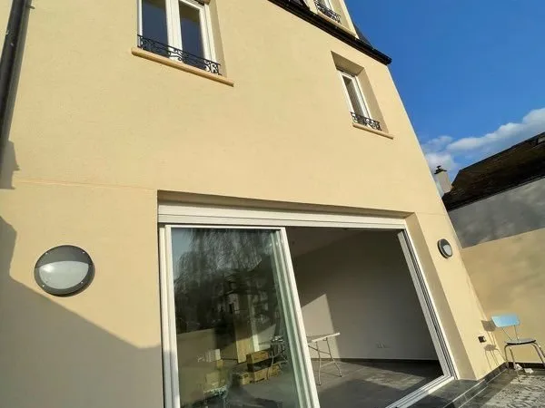 Grande chambre dans colocation
