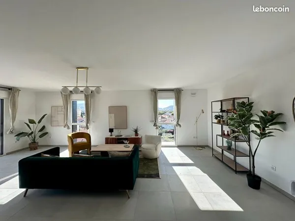Appartement 4 pièces 125 m²