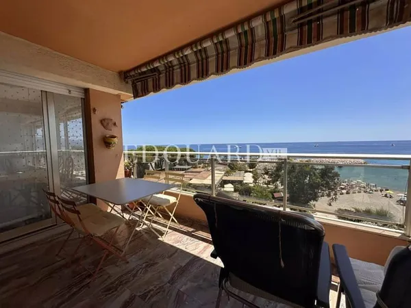 En exclusivité superbe trois pièces avec terrasse, magnifique vue mer panoramique, cave et parking p