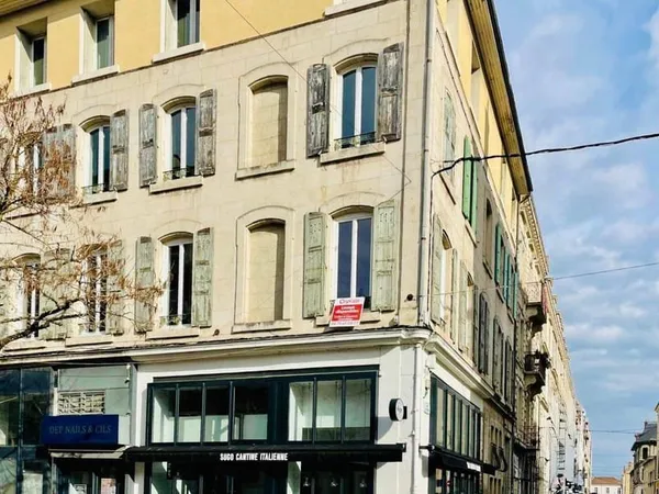 Appartement 6 pièces 160 m²