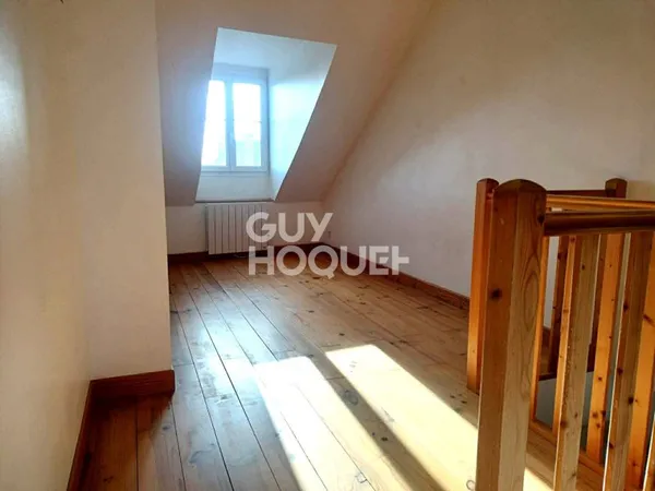 À louer - Charmant appartement en triplex au coeur du centre-ville de Péronne