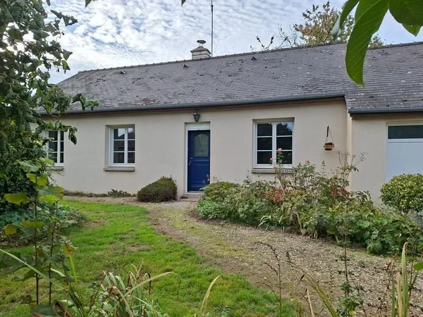 Maison bucolique AMBRIERES LES VALLEES (53)