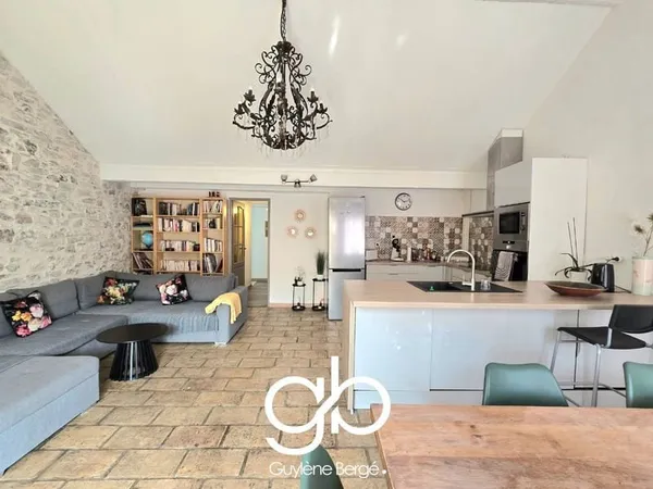 Immeuble de rapport rare à Aigues-Mortes - 300 m2 - Emplacem