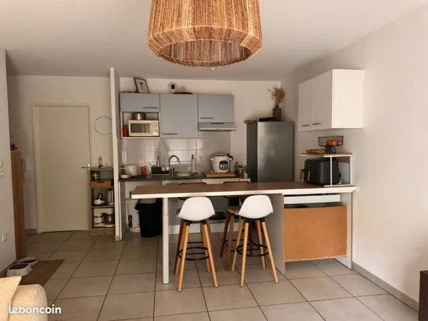T3 RDC avec extérieur et 2 places parking en sous-sol