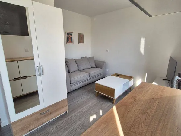 Studio 1 pièce 27 m²