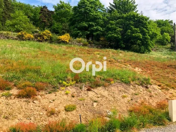 Construisez votre avenir à Pomeys - Terrain viabilisé de 665 m² au coeur du village !