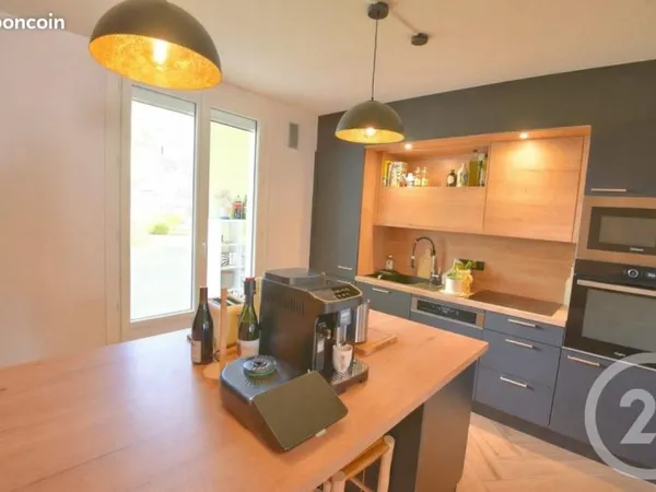 Appartement 6 pièces 98 m²