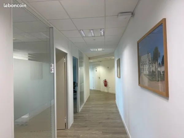 Bureaux 215 m² BEAUVAIS
