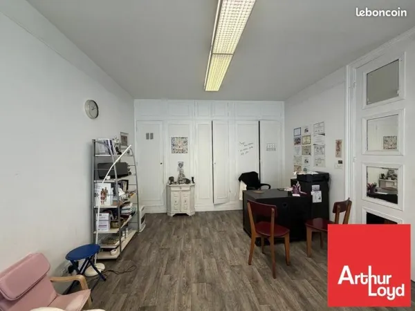 BUREAUX 40 m² NIORT