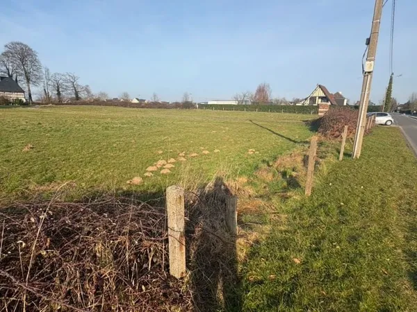 Terrain 895 m²