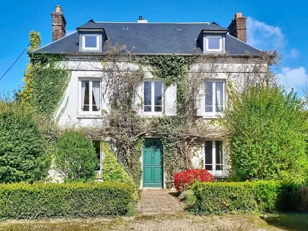 PETITE MAISON DE MAÎTRE
