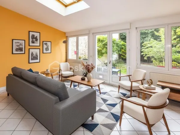 Maison 6 pièces 185 m²